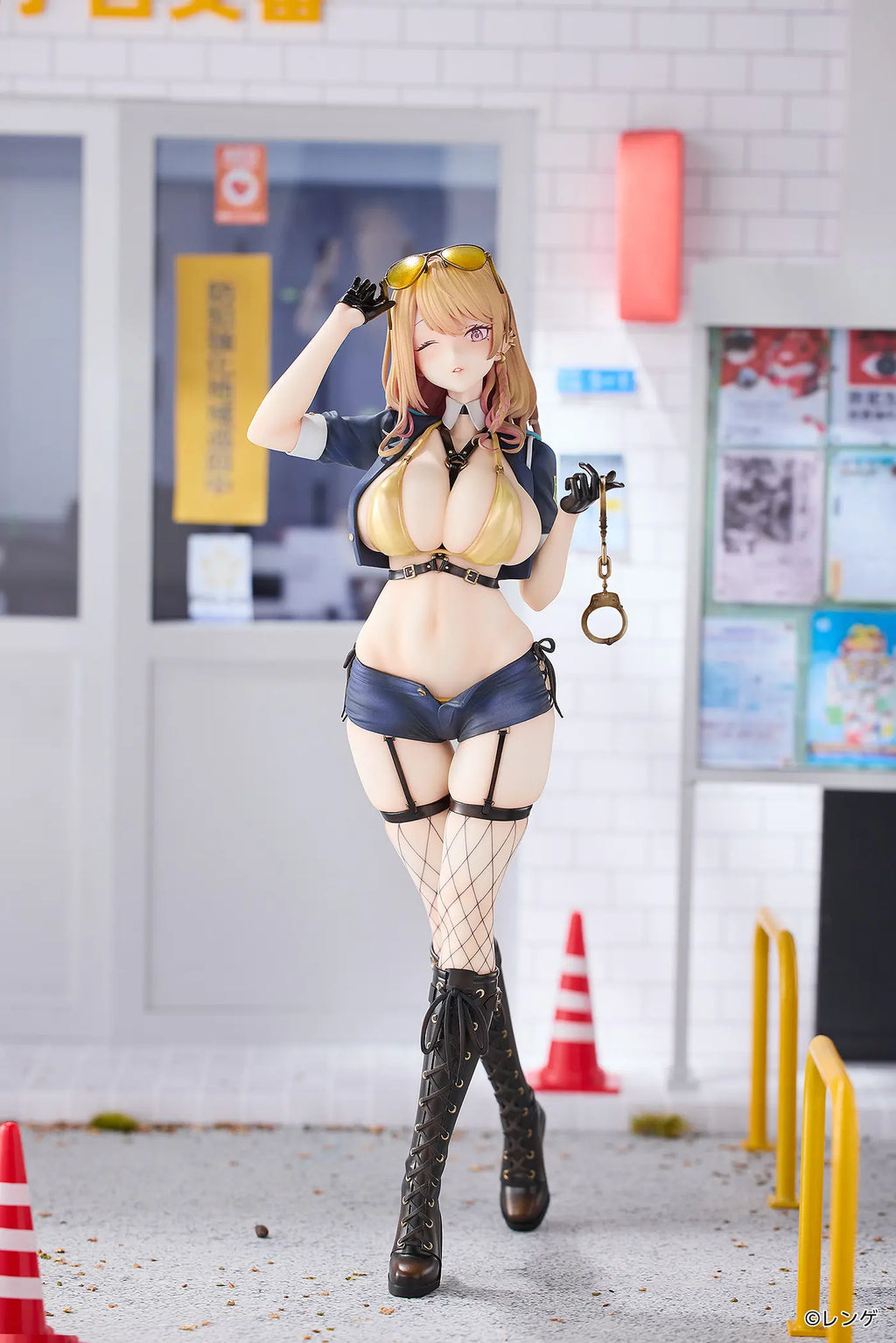 Hanabee - Original Gyaru Fukei-san Takanashi Arisa 1/6 Figure (Licensed)