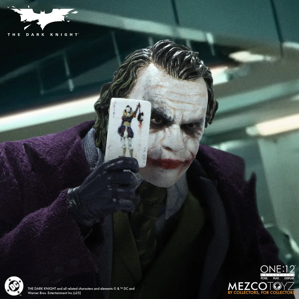 Mezco Studio - 112 The Dark Knight The Joker (Licensed)