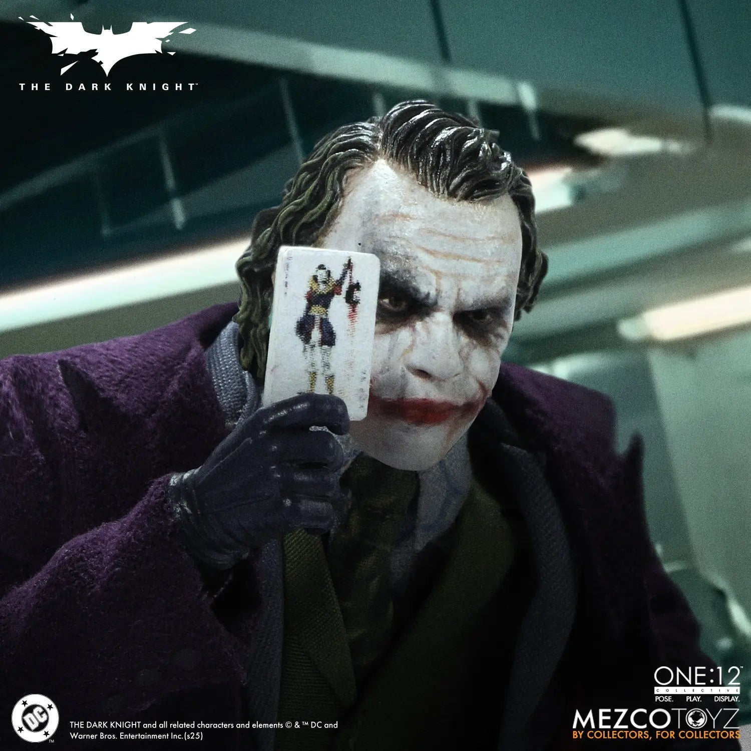 Mezco Studio - 112 The Dark Knight The Joker (Licensed)