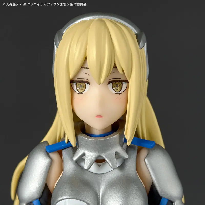 Kaiyodo - Revoltech Is It Wrong to Try to Pick Up Girls in a Dungeon? Ais Wallenstein (Licensed)