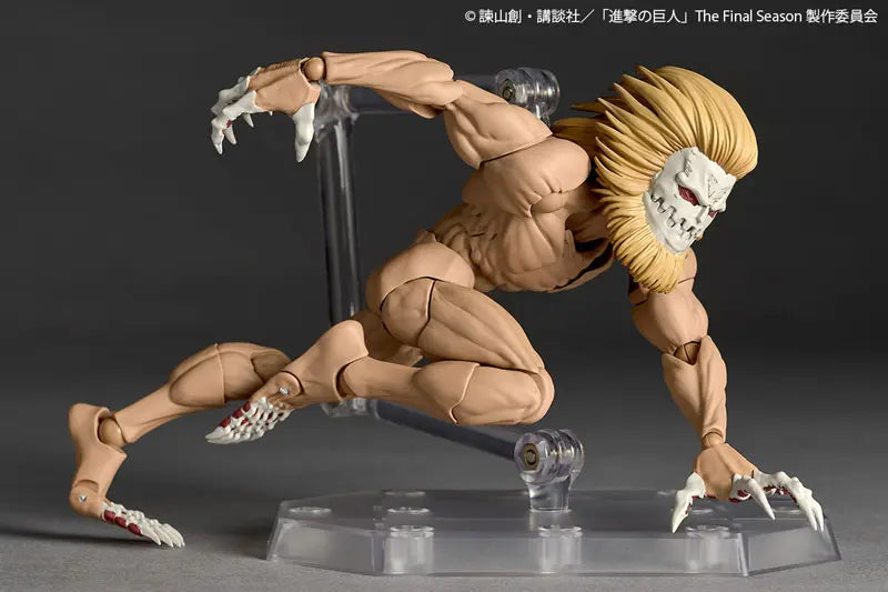Kaiyodo - Revoltech Amazing Yamaguchi Attack on Titan Jaw Titan (Licensed)