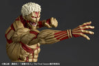 Kaiyodo - Revoltech Amazing Yamaguchi Attack on Titan Armored Titan & Female Titan (Licensed)
