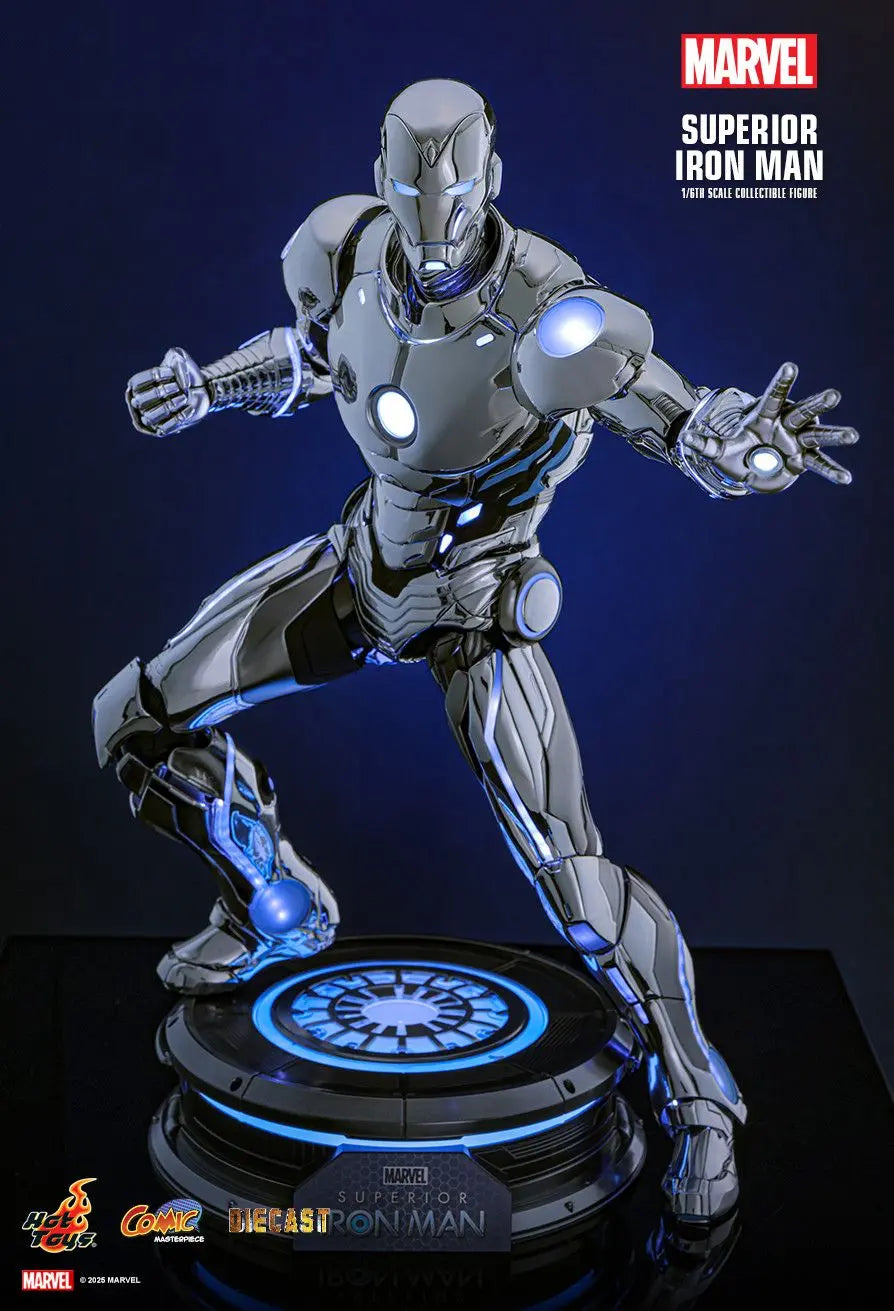 Hottoys - Marvel Comics Superior Iron Man 1/6th scale Collectible Figure CMS026D73 (Licensed)