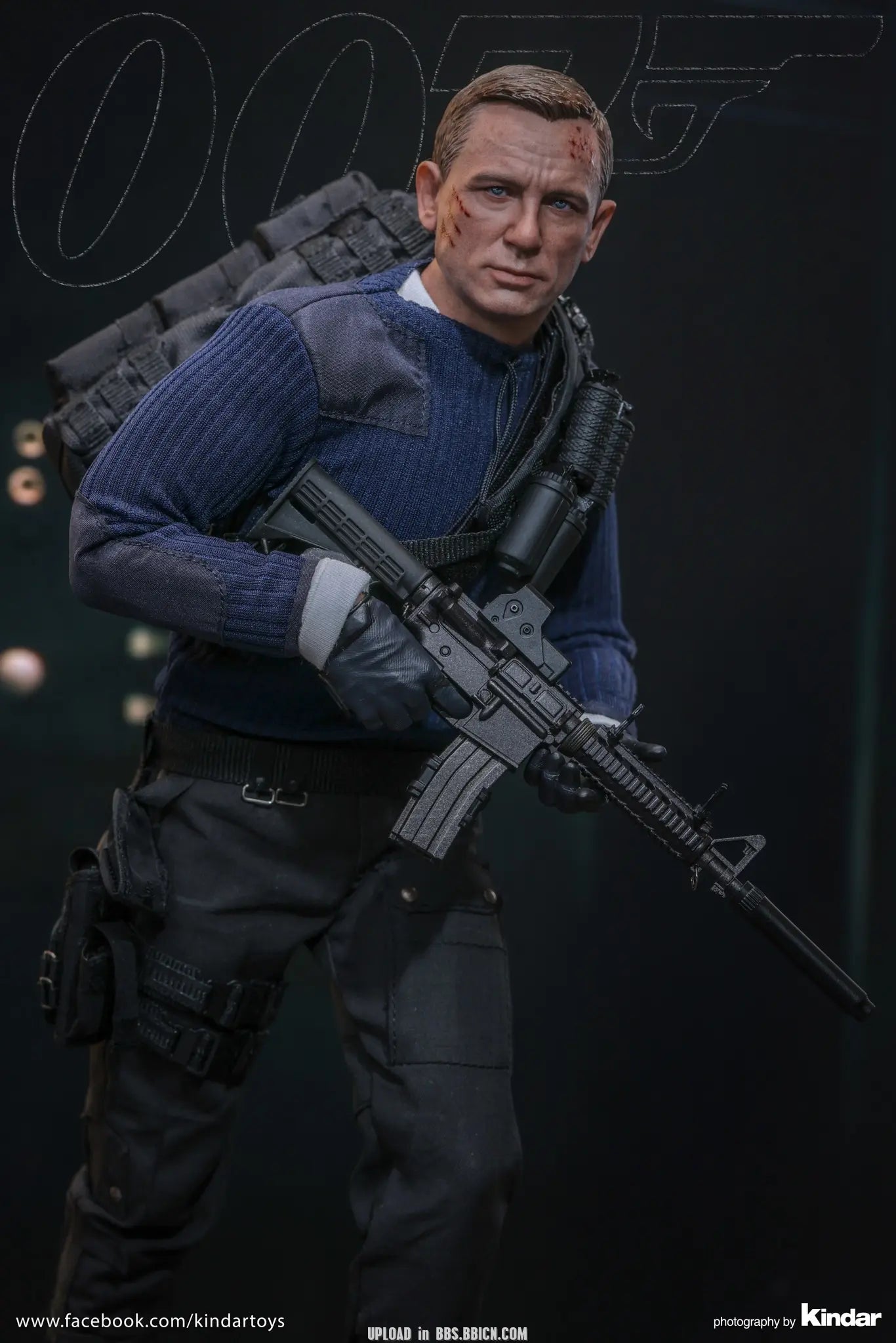 Hottoys - No Time To Die James Bond (Commando Outfit) 1/6th scale Collectible Figure MMS804 (Licensed)