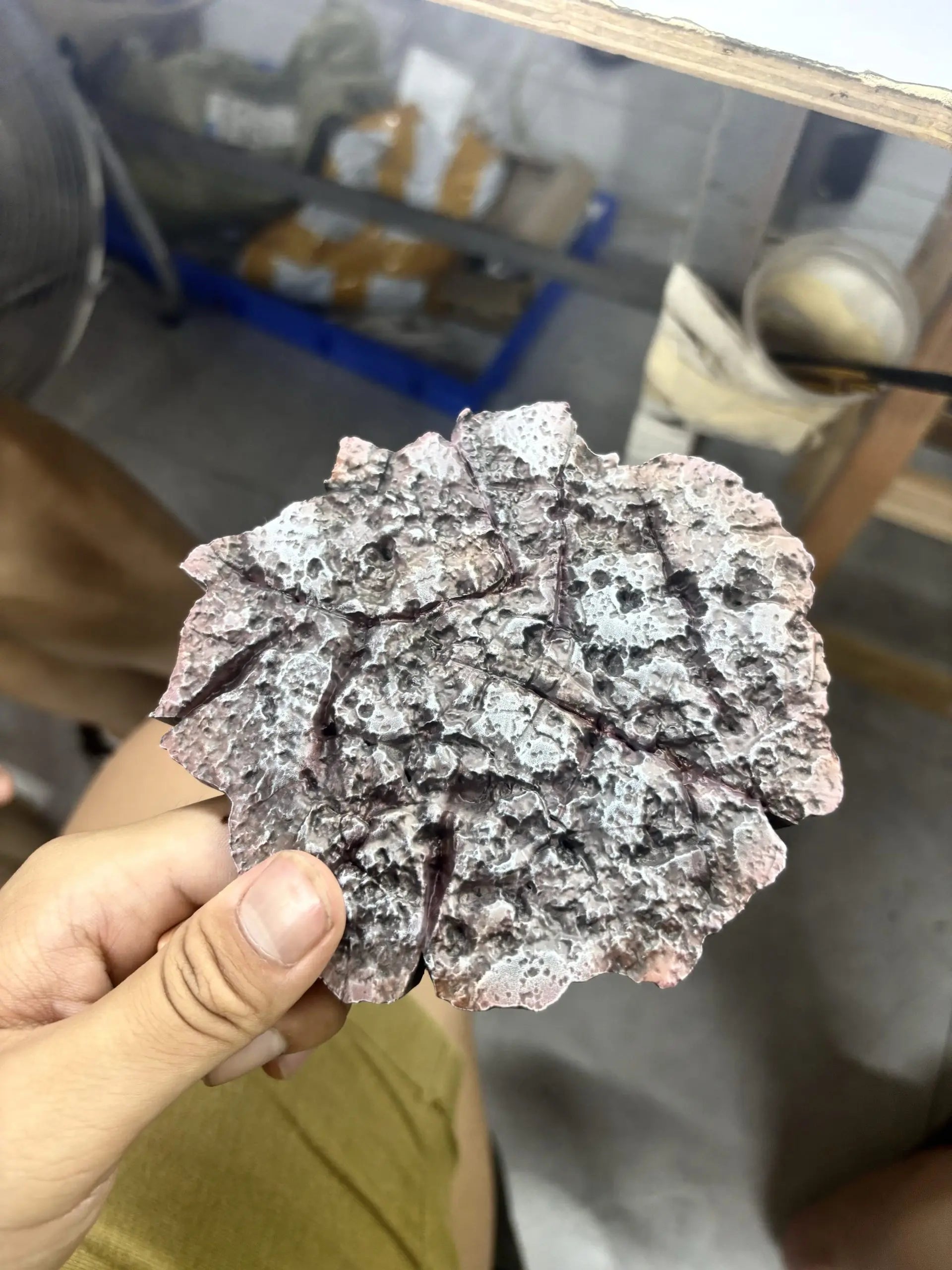 JUE XING Studio - One Piece Luffy Carrying the Flag