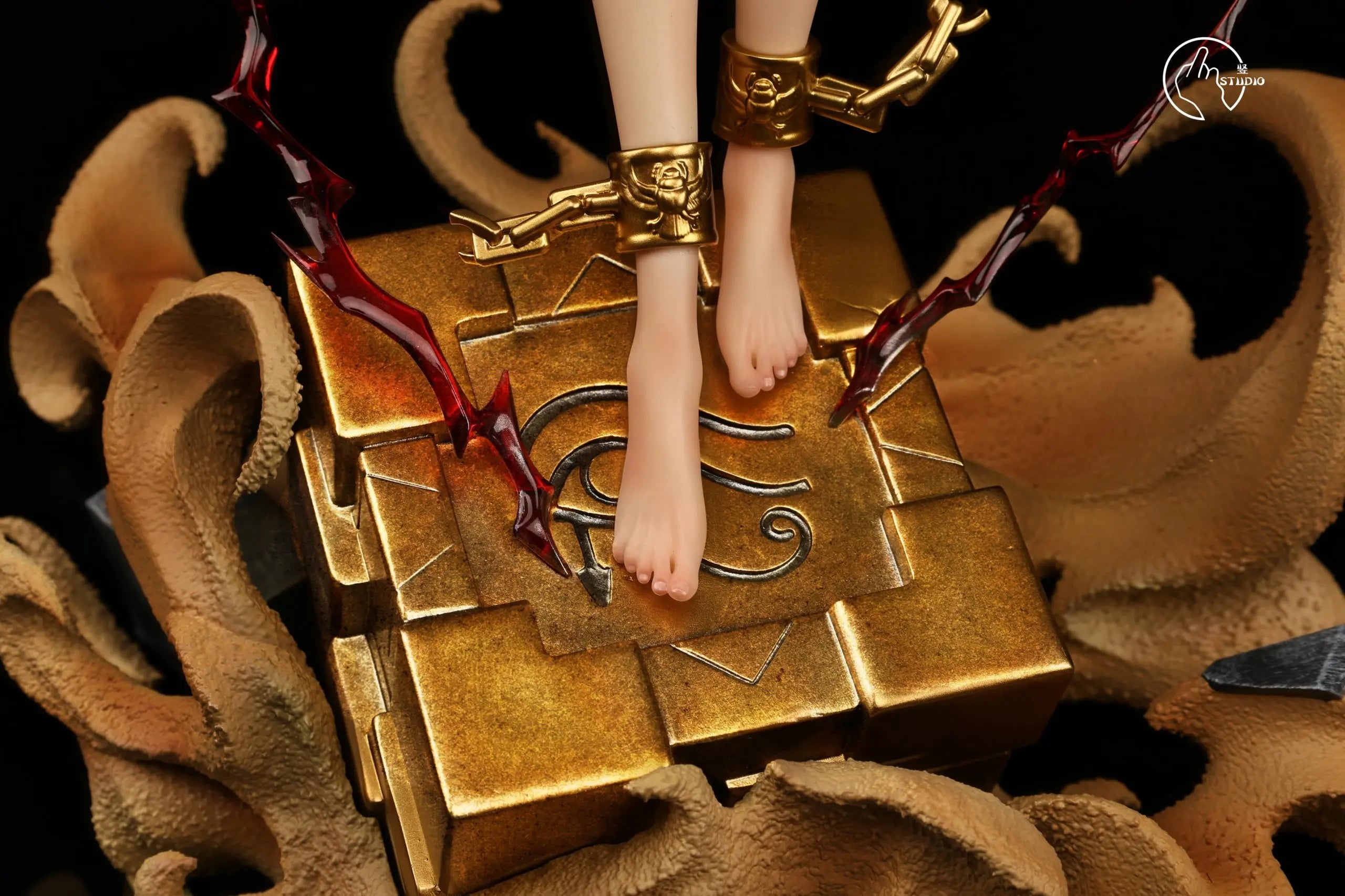 Shu Studio - One Piece Egyptian Empress Boa Hancock