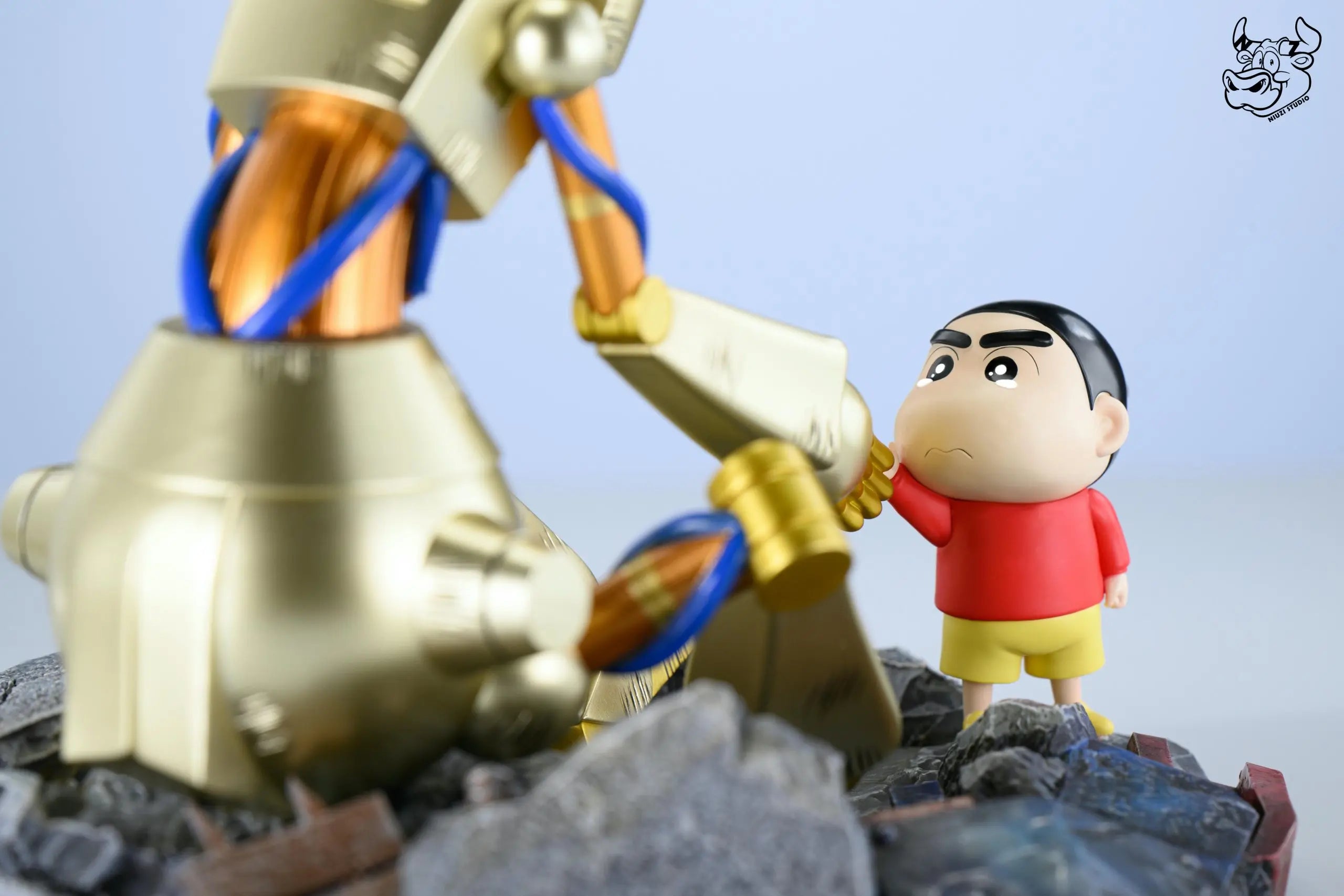 IUZI Studio - Crayon Shin-chan Robo Dad and Shin-chan