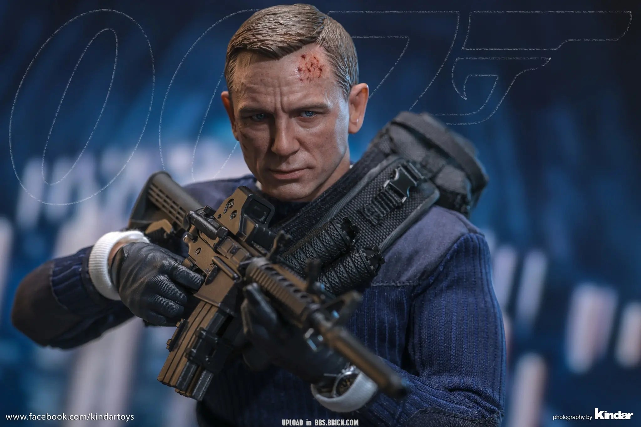 Hottoys - No Time To Die James Bond (Commando Outfit) 1/6th scale Collectible Figure MMS804 (Licensed)
