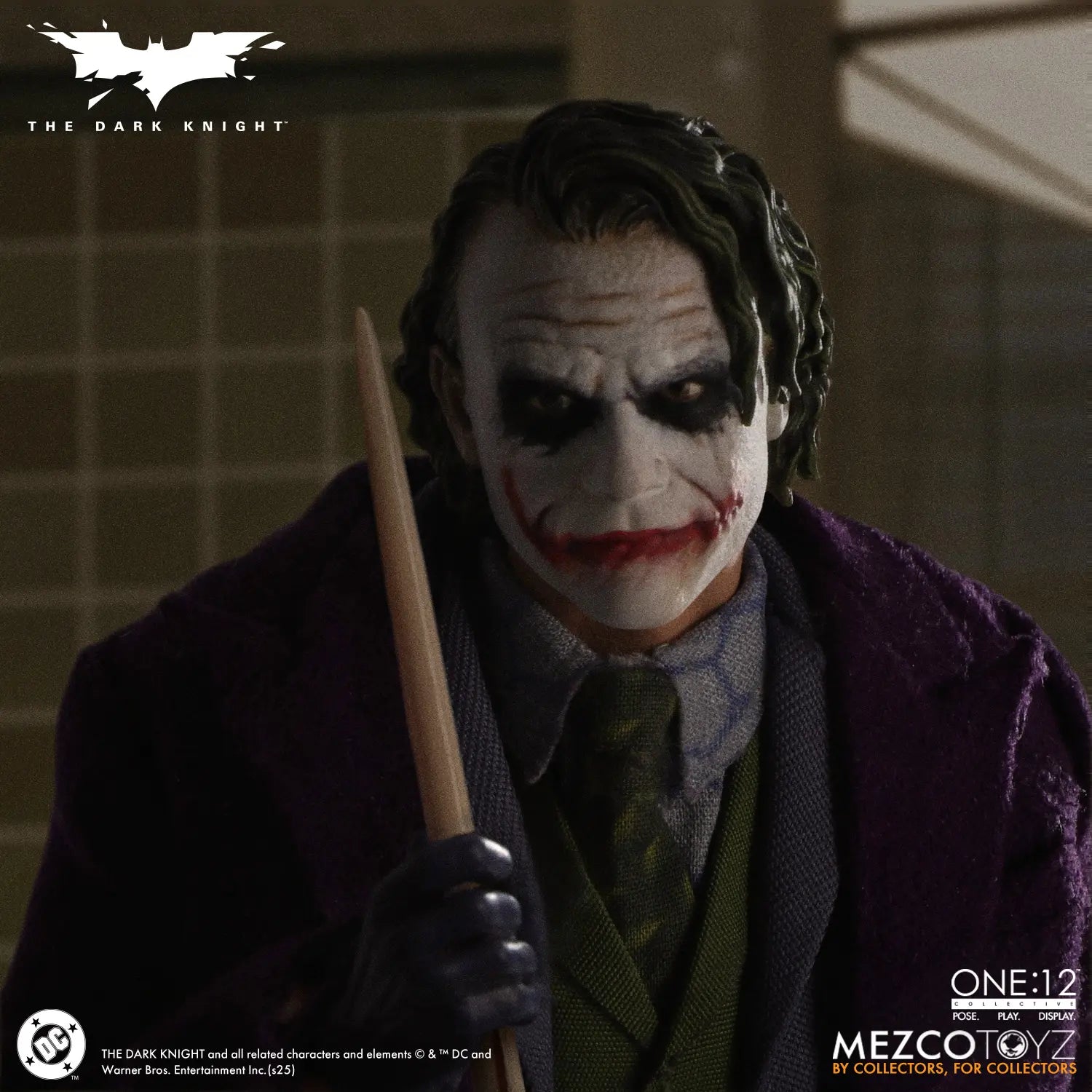 Mezco Studio - 112 The Dark Knight The Joker (Licensed)