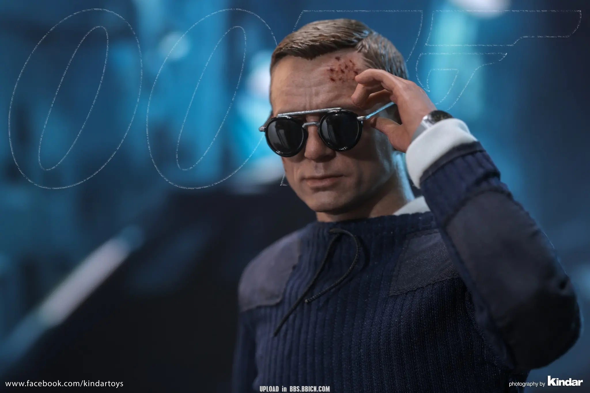 Hottoys - No Time To Die James Bond (Commando Outfit) 1/6th scale Collectible Figure MMS804 (Licensed)