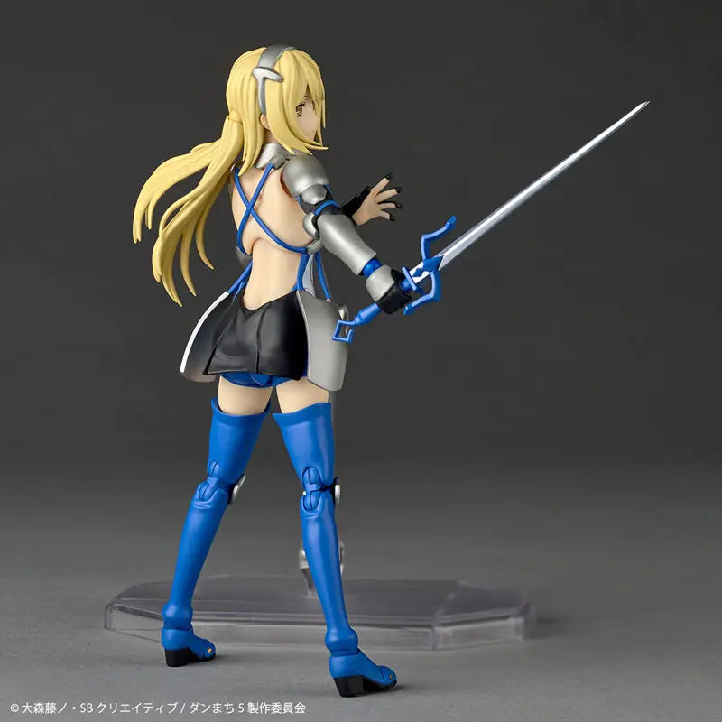 Kaiyodo - Revoltech Is It Wrong to Try to Pick Up Girls in a Dungeon? Ais Wallenstein (Licensed)