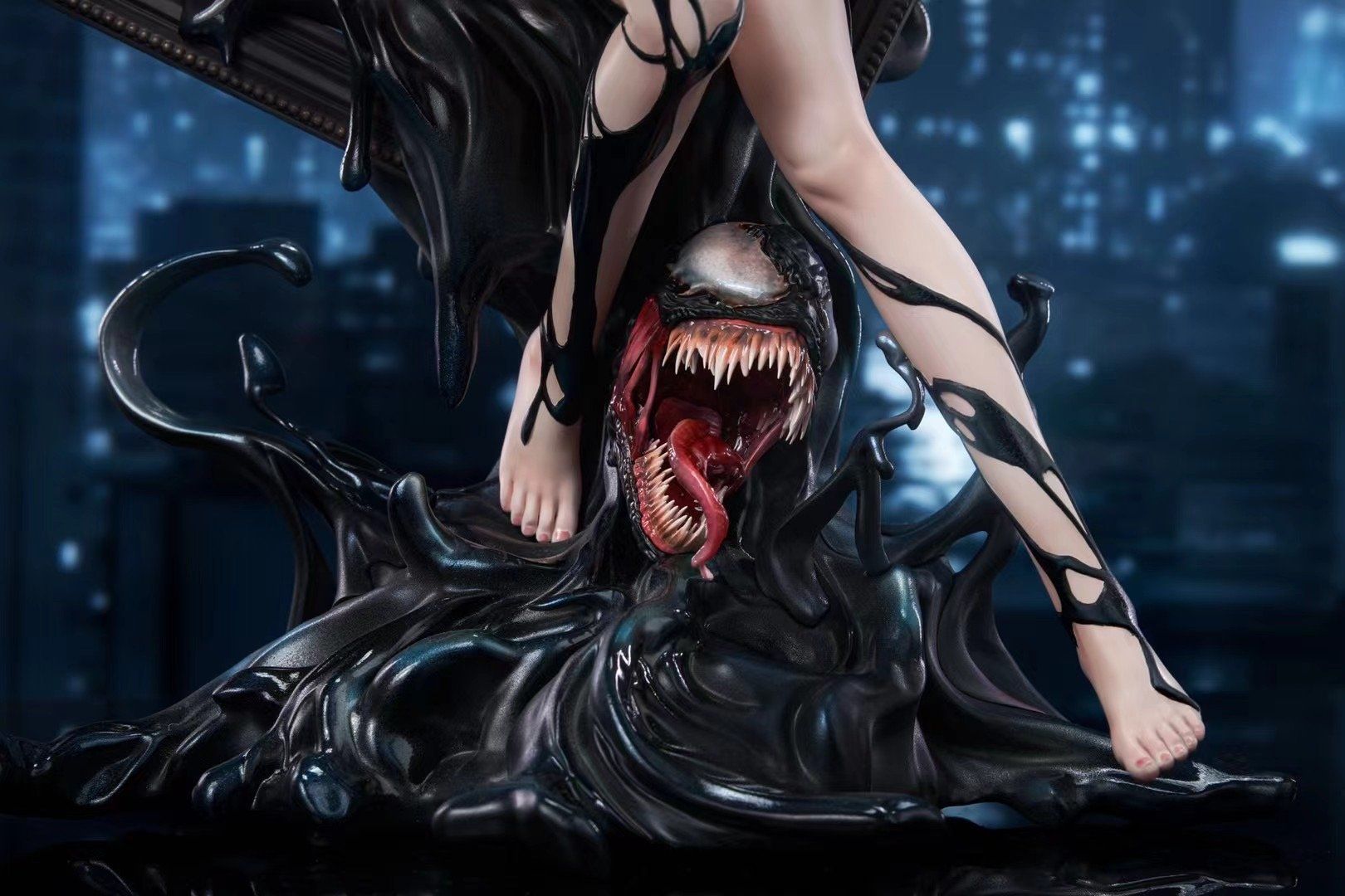 Source Studio - 14 Venom Girl