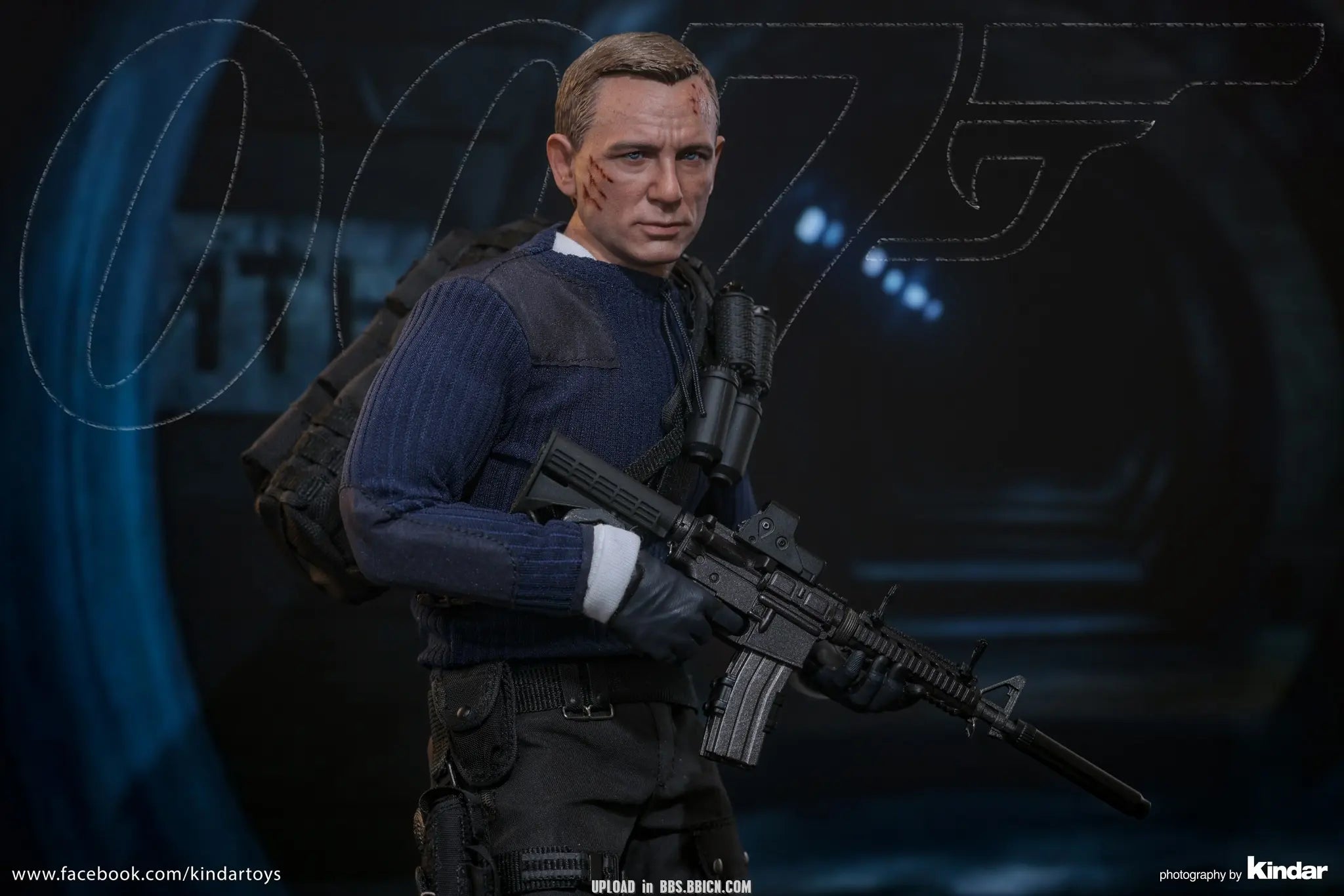 Hottoys - No Time To Die James Bond (Commando Outfit) 1/6th scale Collectible Figure MMS804 (Licensed)