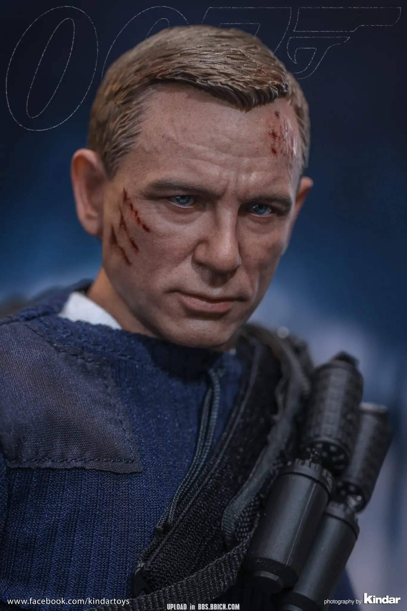 Hottoys - No Time To Die James Bond (Commando Outfit) 1/6th scale Collectible Figure MMS804 (Licensed)