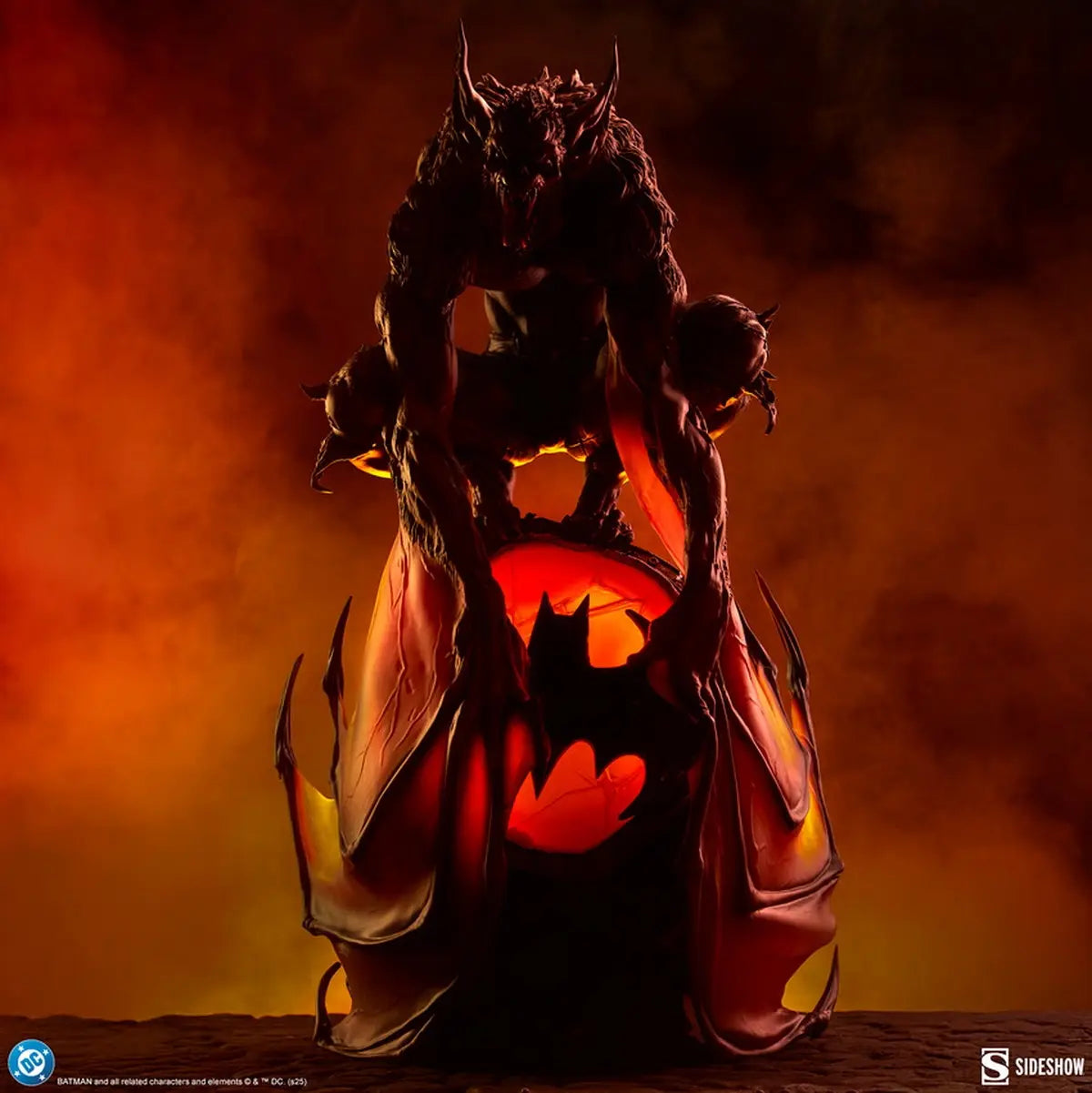 Sideshow Collectibles - Man-Bat Premium Format Figure 300915 (Licensed)