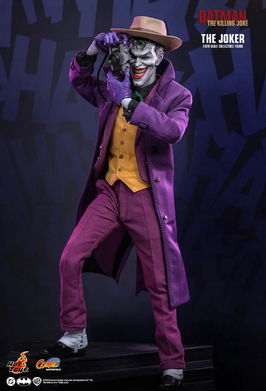 Hottoys - Batman: The Killing Joke The Joker 1/6th scale Collectible Figure CMS028 (Licensed)