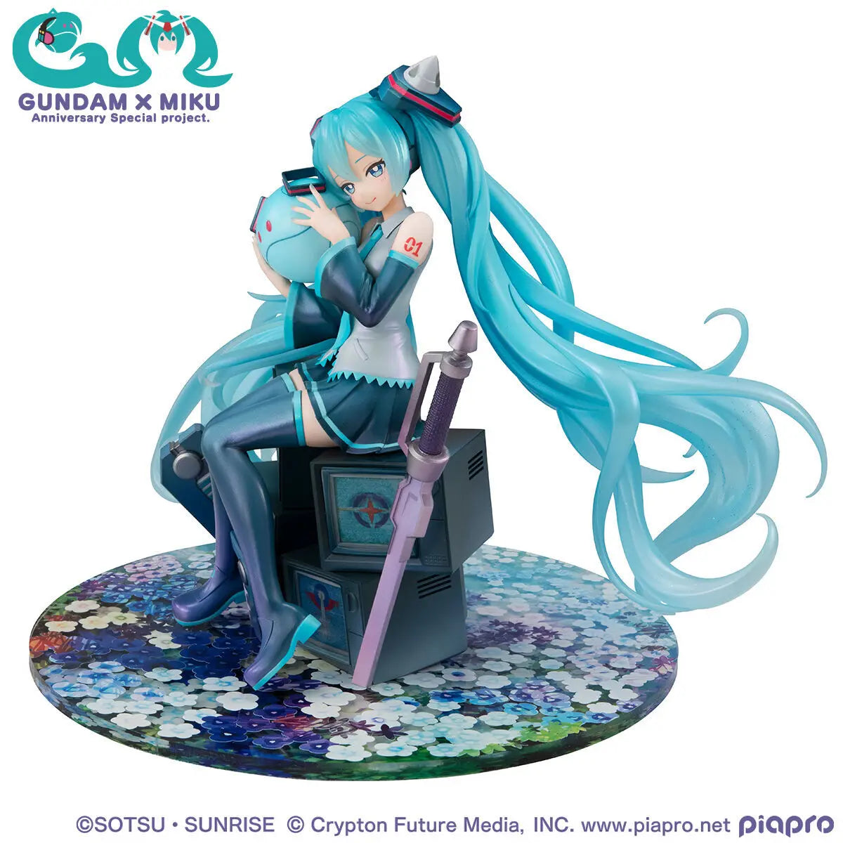 MegaHouse - Kidou Senshi Gundam 00 Haro Gundam x Miku Anniversary Special Project Lucrea 17 Figure (Licensed)