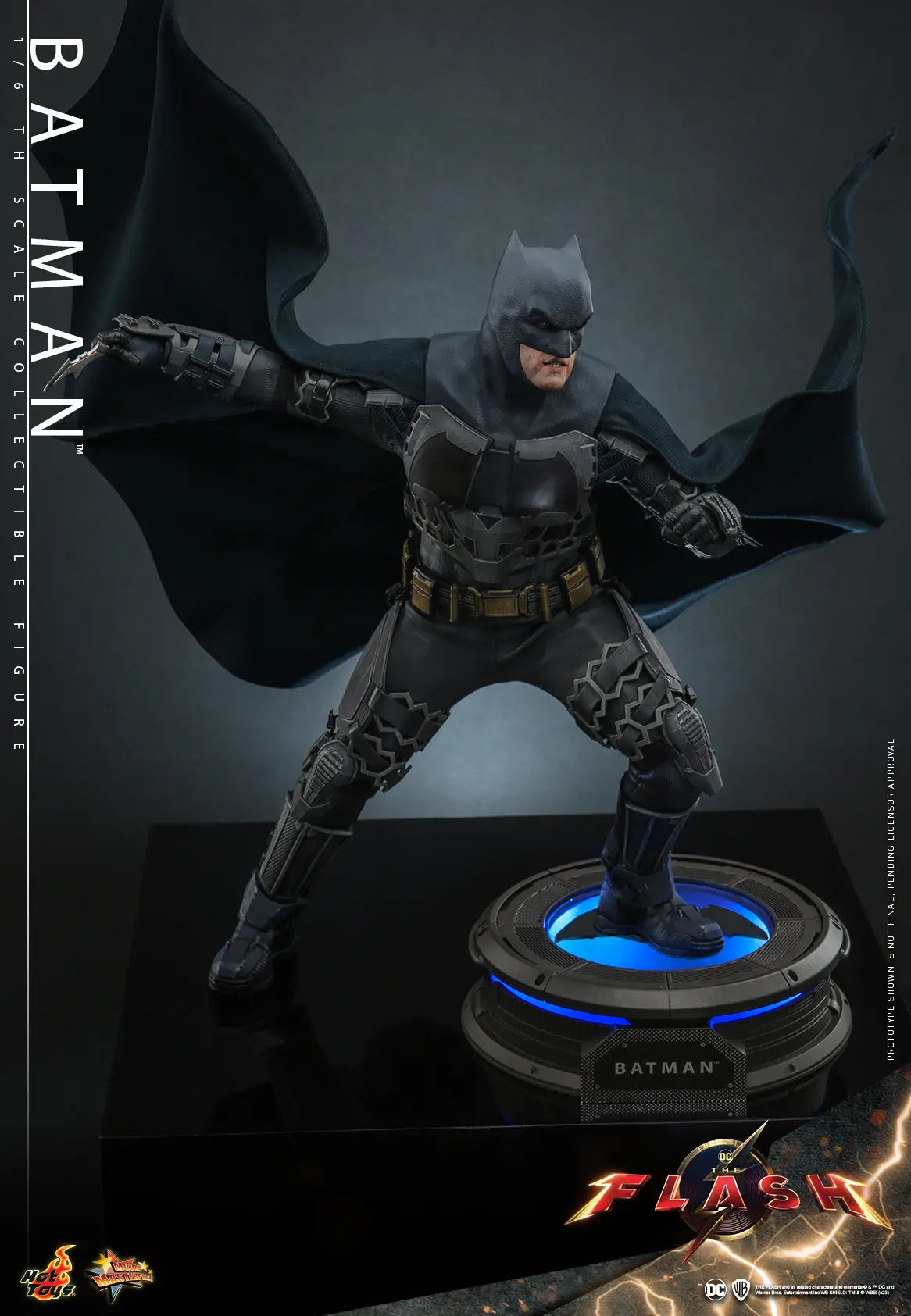 Hottoys - The Flash - Batman and Batcycle - 1/6th Scale MMS703 MMS704 MMS705 (Licensed)