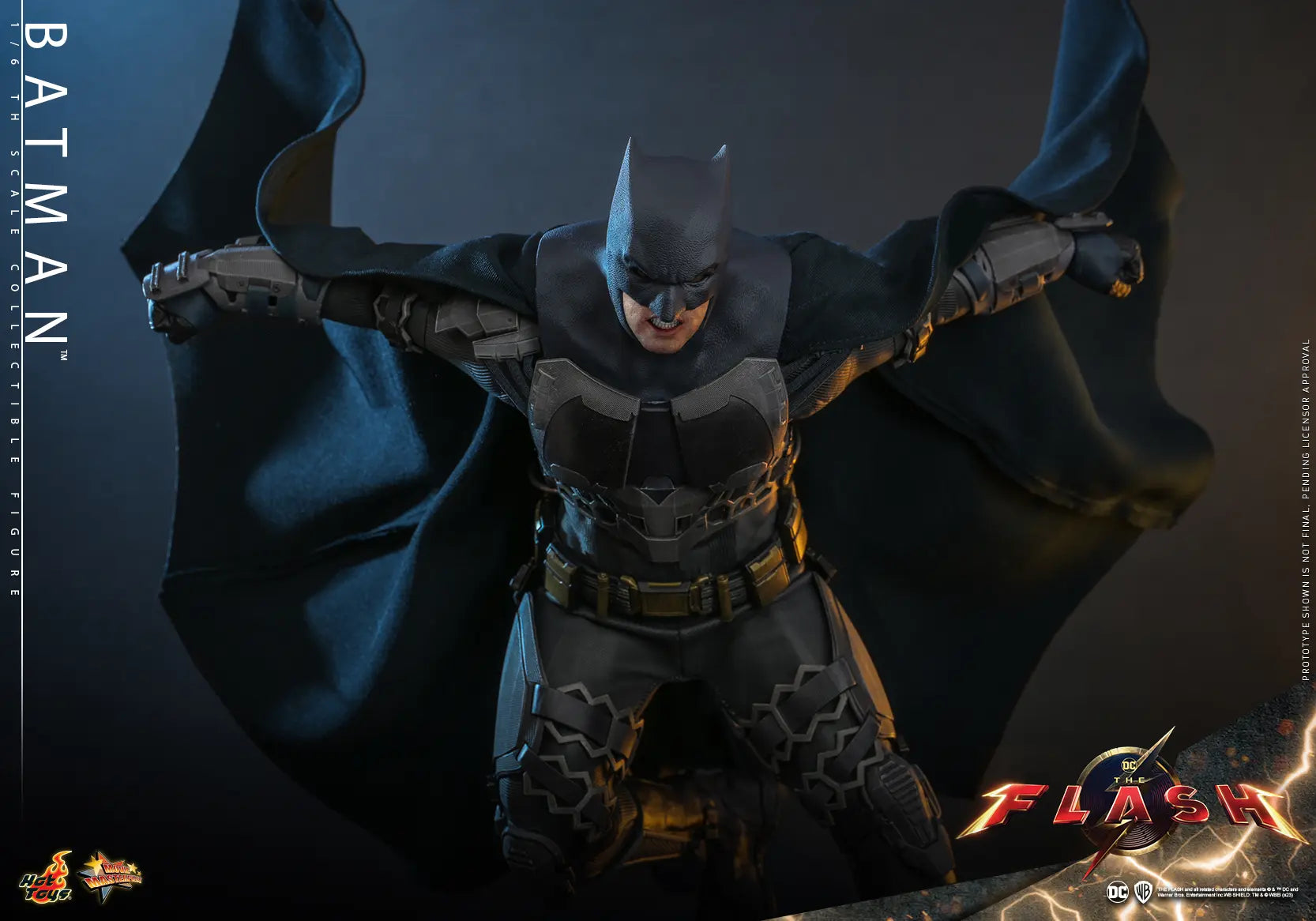Hottoys - The Flash - Batman and Batcycle - 1/6th Scale MMS703 MMS704 MMS705 (Licensed)
