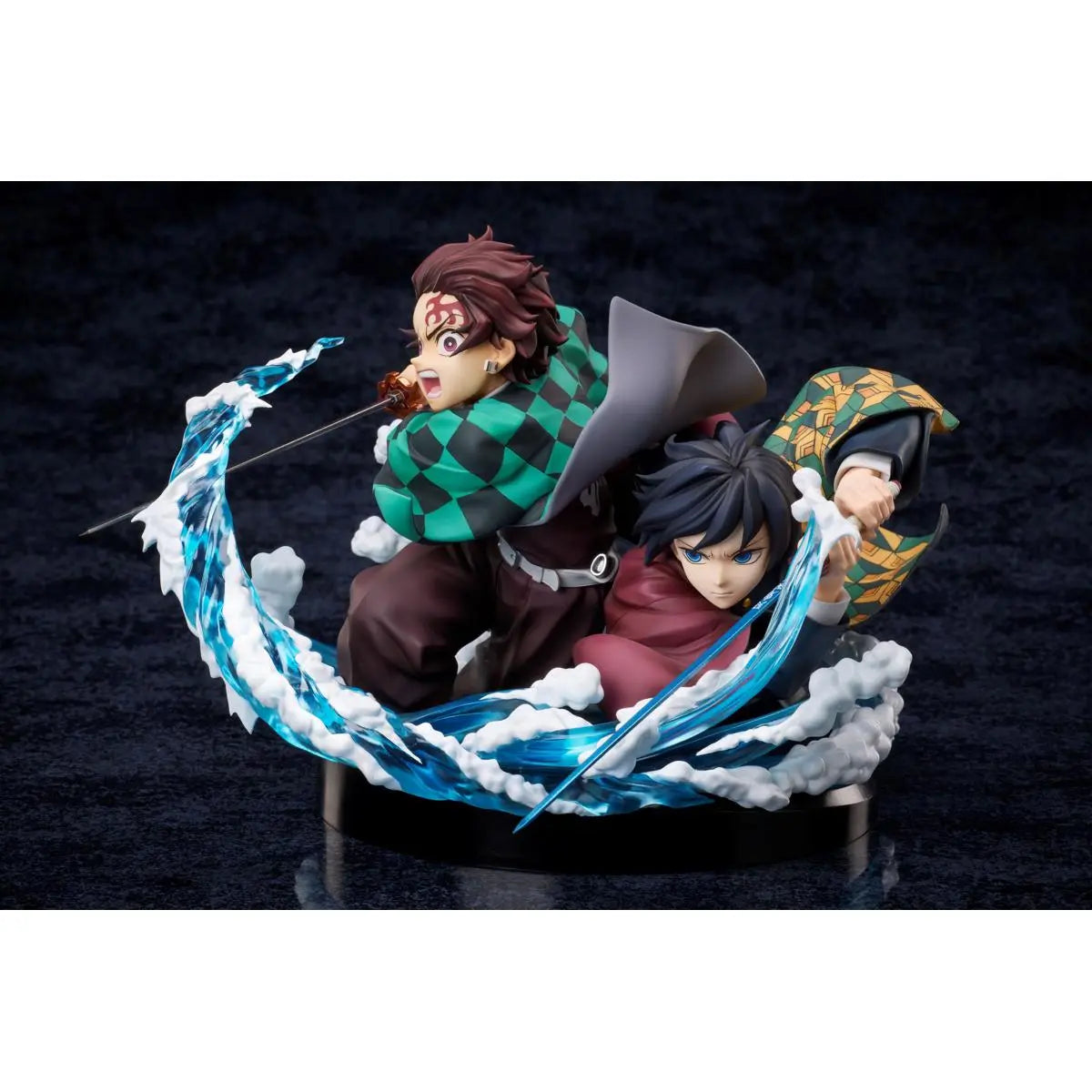 Aniplex - Demon Slayer: Kimetsu no Yaiba Tanjiro & Giyuu non-scale figure (Licensed)