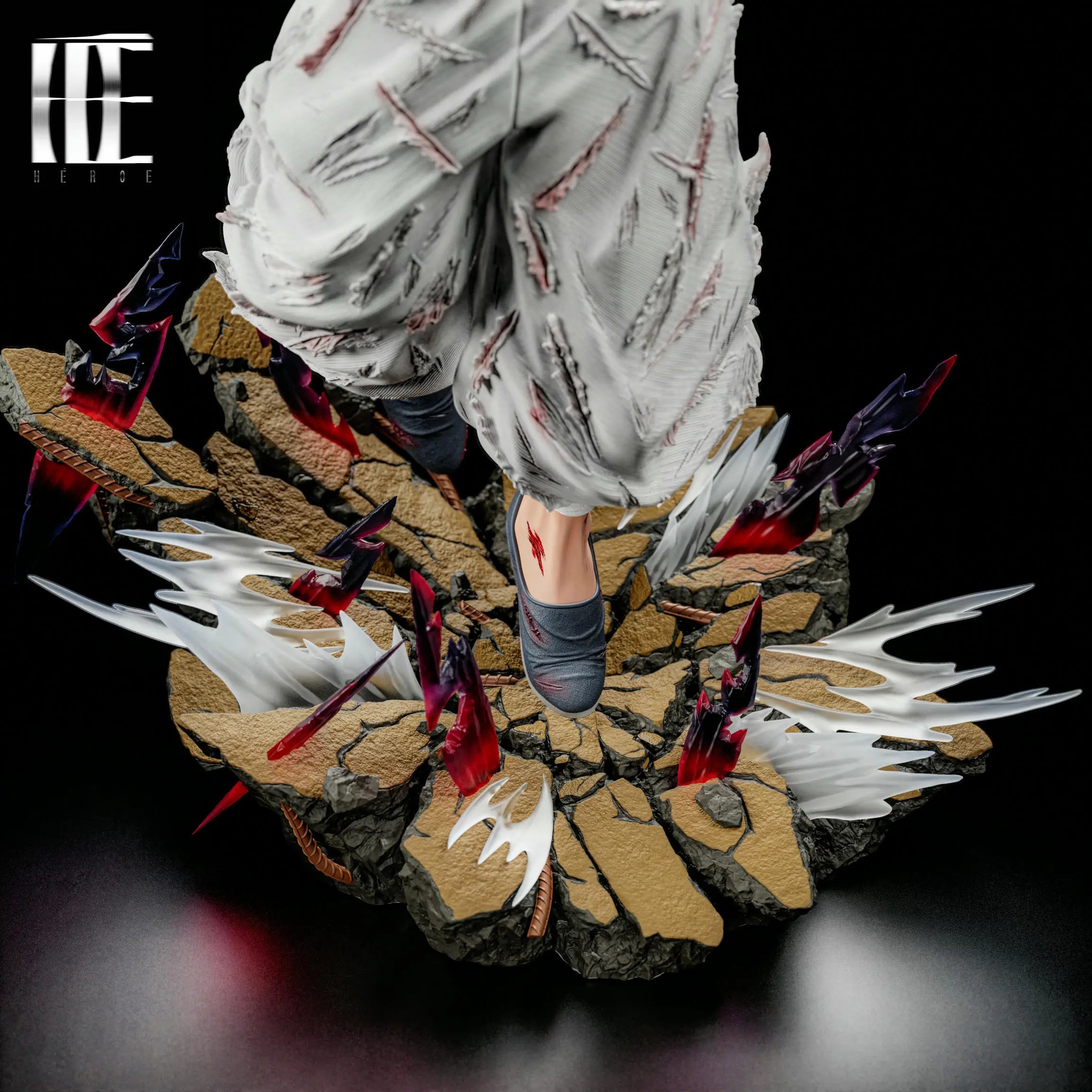 Heroe Collectibles Studio - Jujutsu Kaisen Battle Damaged Satoru Gojo