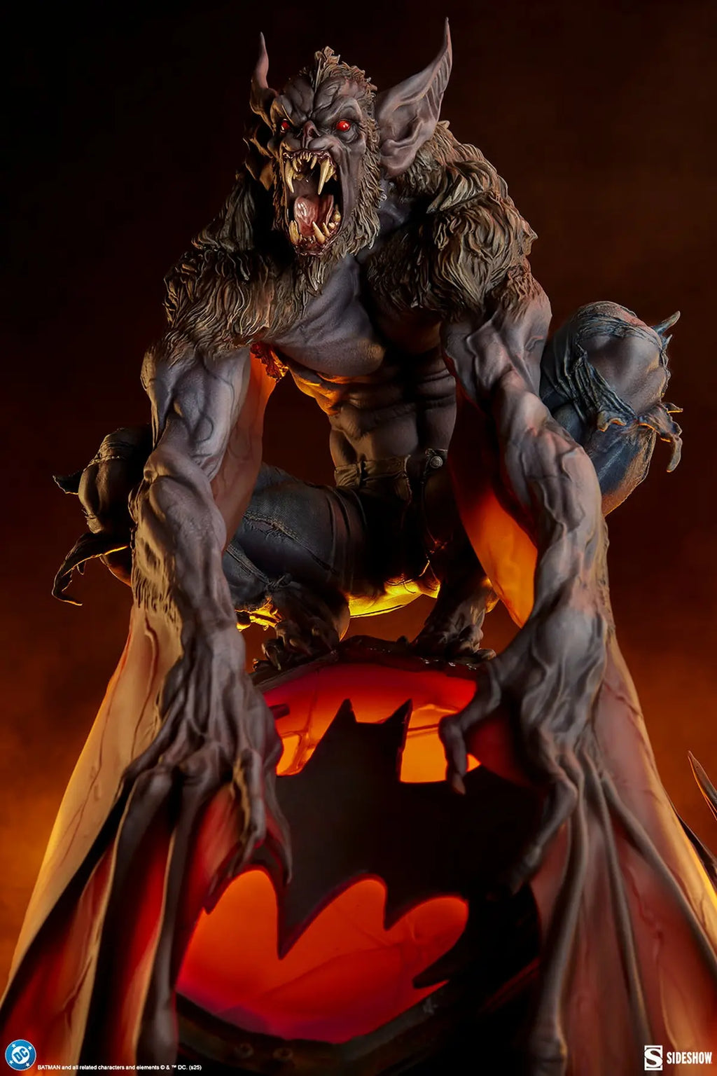 Sideshow Collectibles - Man-Bat Premium Format Figure 300915 (Licensed)