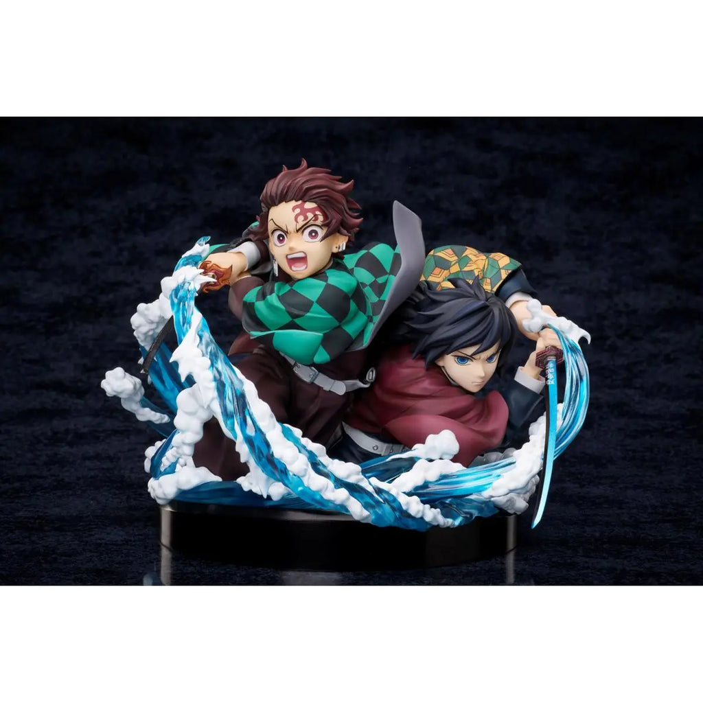 Aniplex - Demon Slayer: Kimetsu no Yaiba Tanjiro & Giyuu non-scale figure (Licensed)