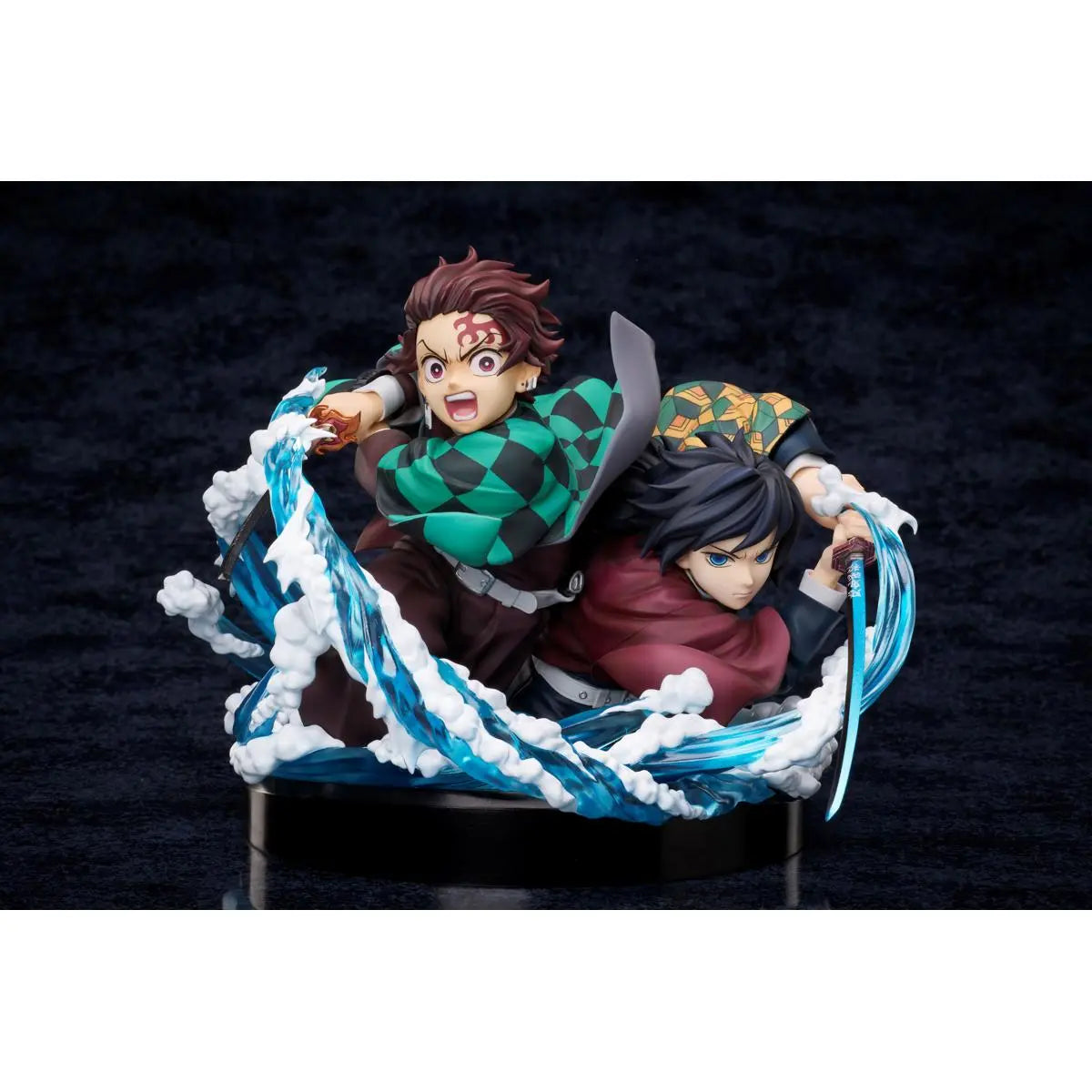 Aniplex - Demon Slayer: Kimetsu no Yaiba Tanjiro & Giyuu non-scale figure (Licensed)