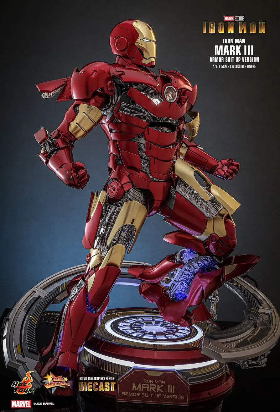 Hottoys - Iron Man Mark III (Armor Suit Up Version) 1/6th scale Collectible Figure MMS825D72 (Licensed)