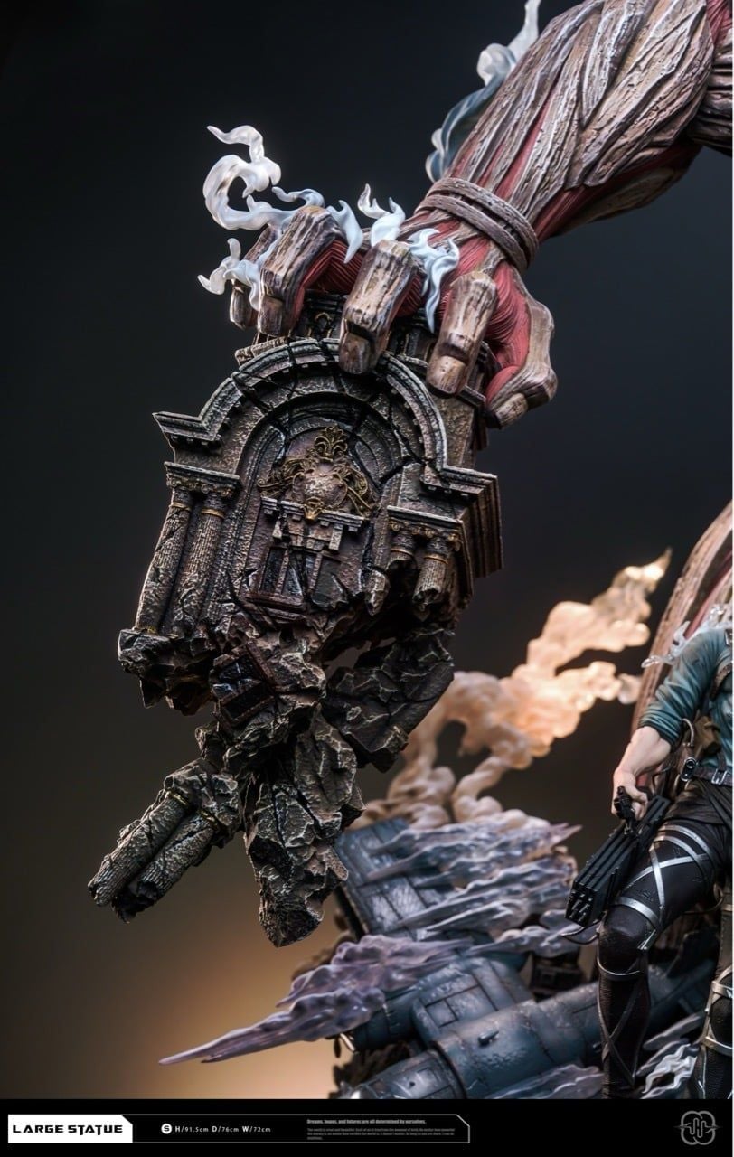 Hertz Studio - Reiner Braun The Armored Titan Attack on Titan