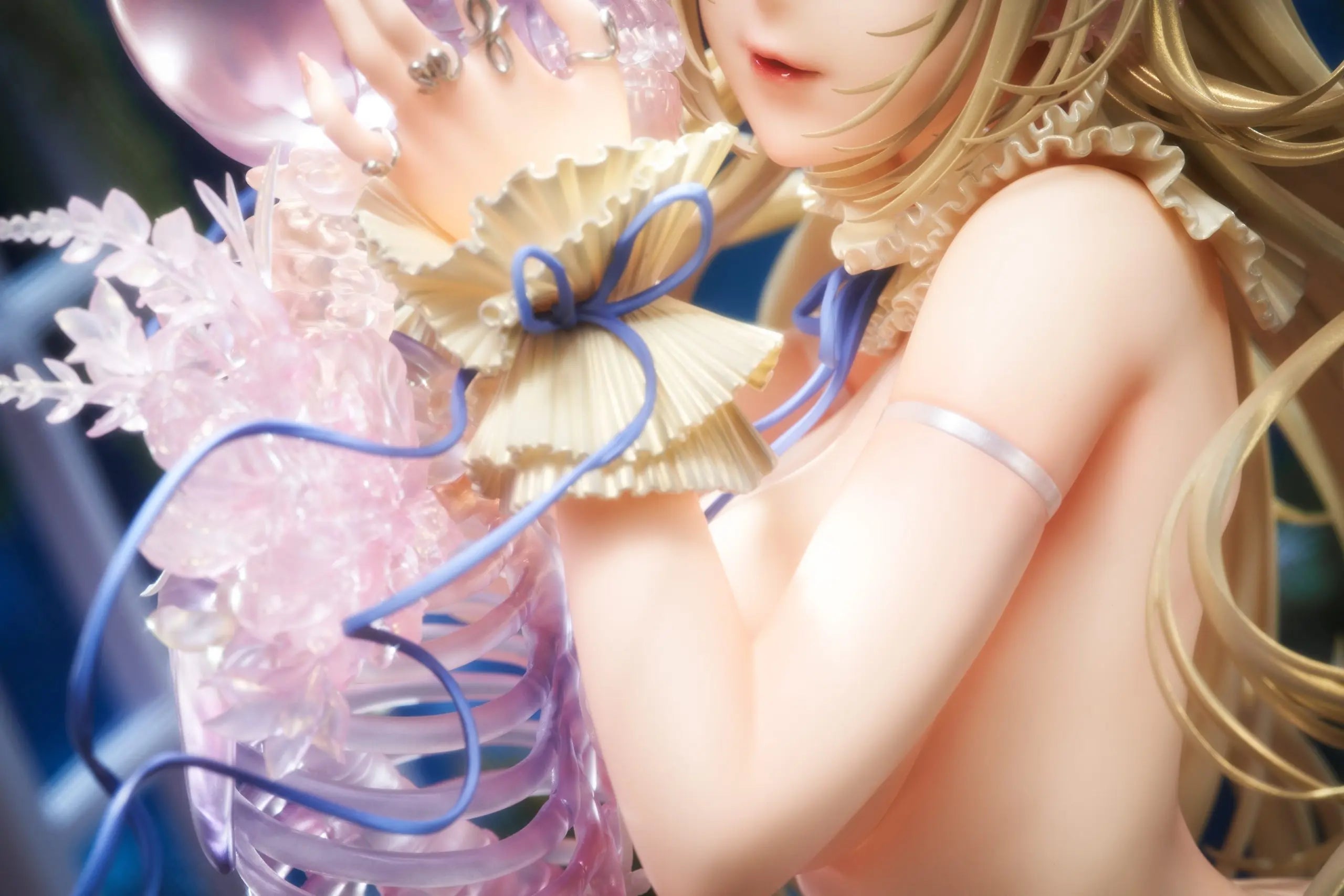 PartyLook - Kiss me more 1/4 Figure (Licensed)