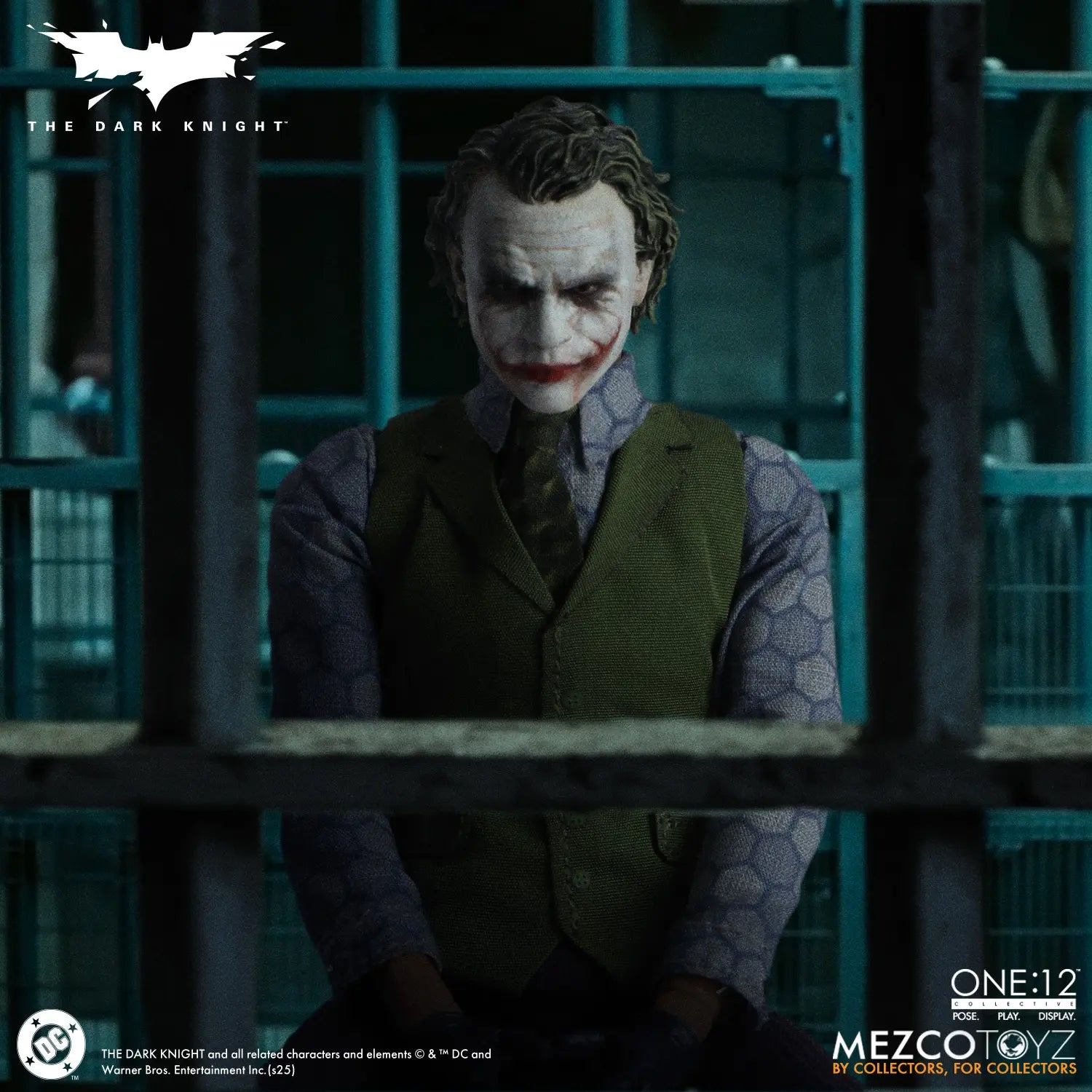 Mezco Studio - 112 The Dark Knight The Joker (Licensed)