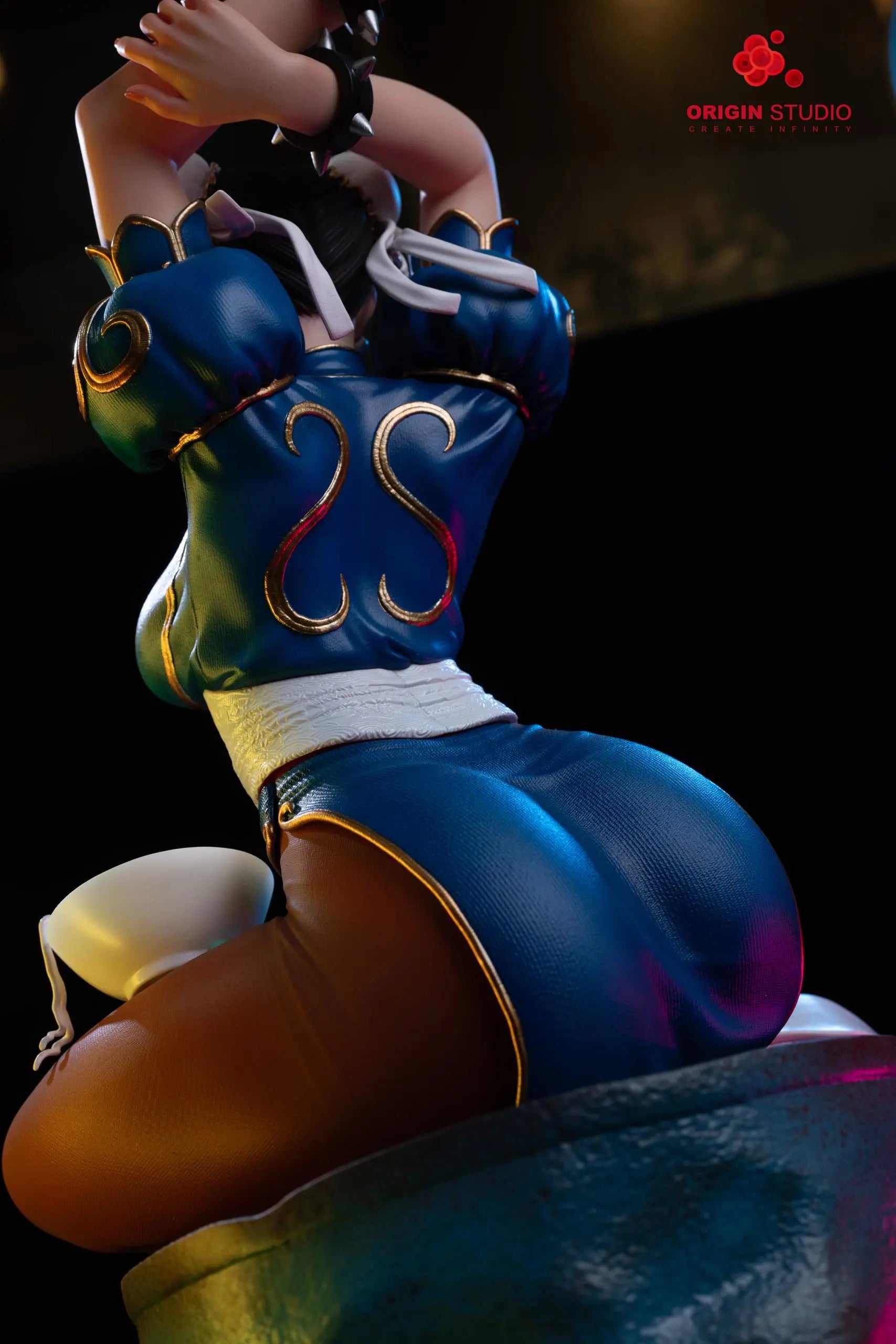 ORIGIN Studio - King of Fighters Light Statue of a Female Fighter Chun