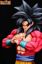Capsule Studio - Dragon Ball Super Saiyan 4 Goku Clasps His Fists