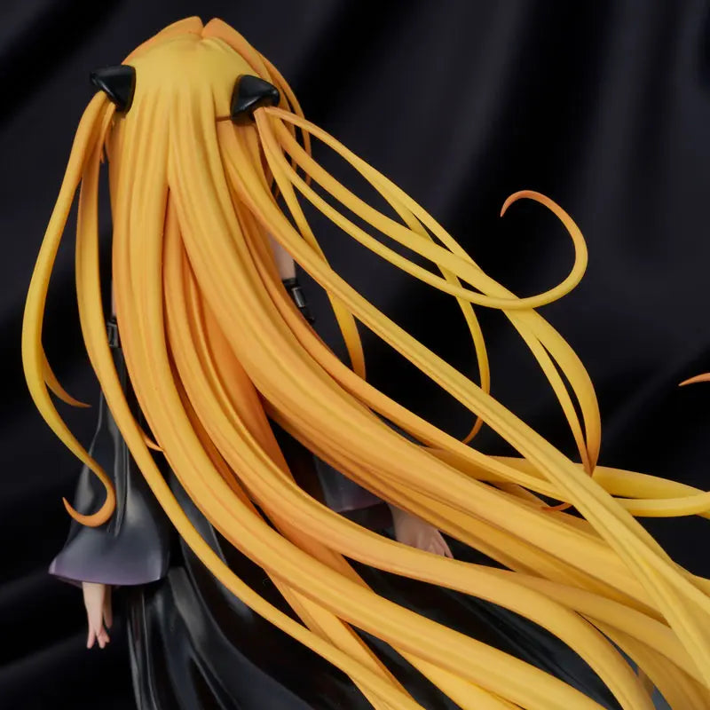 Union Creative - To Love-Ru Darkness Golden Darkness Black Trance ver. Complete Figure (Licensed)