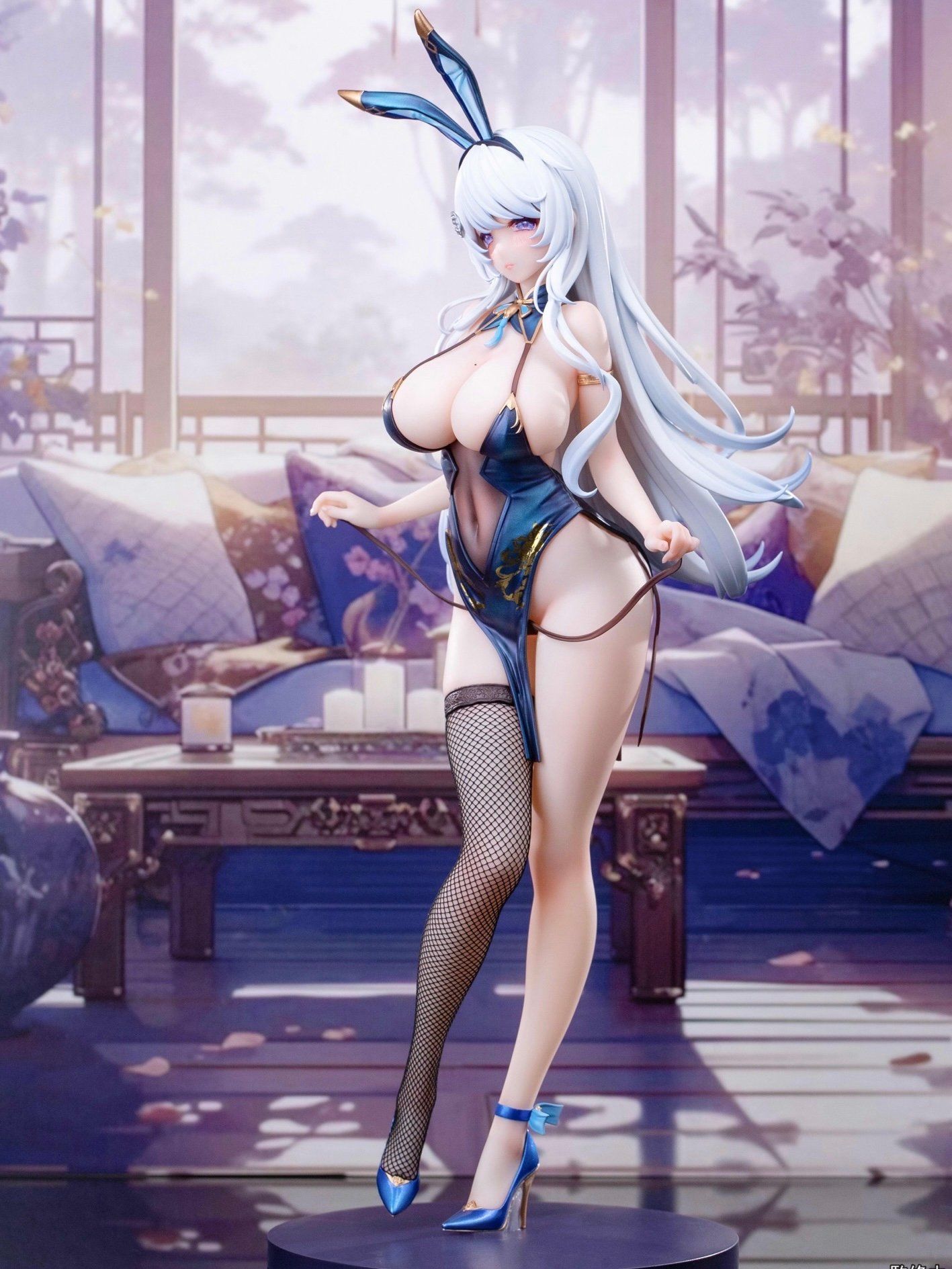 Hapitopi Studio - Original Winning bunny girl figures (Licensed)