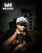 WM Studio - Jujutsu Kaisen Squatting Gojo Sensei