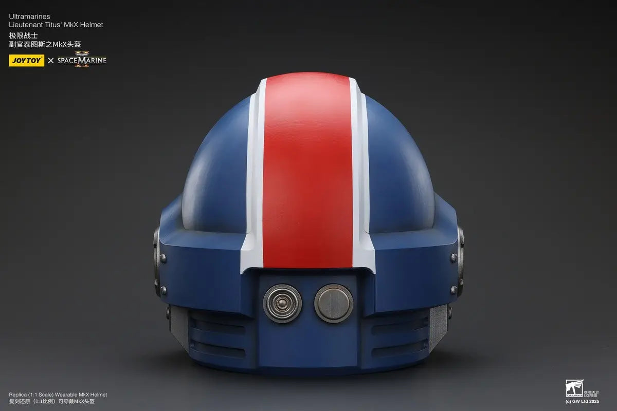 JOYTOY - Warhammer 40,000 Ultramarines Lieutenant Titus' MKX Helmet & Display Stand JT01741 JT01697 (Licensed)