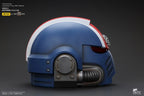 JOYTOY - Warhammer 40,000 Ultramarines Lieutenant Titus' MKX Helmet & Display Stand JT01741 JT01697 (Licensed)