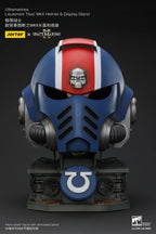JOYTOY - Warhammer 40,000 Ultramarines Lieutenant Titus' MKX Helmet & Display Stand JT01741 JT01697 (Licensed)