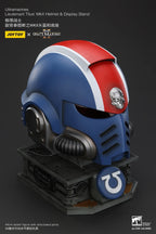 JOYTOY - Warhammer 40,000 Ultramarines Lieutenant Titus' MKX Helmet & Display Stand JT01741 JT01697 (Licensed)